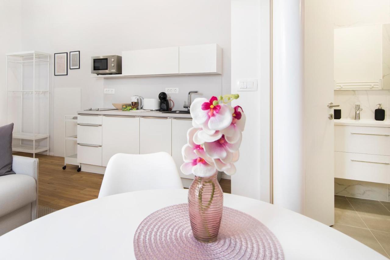 Cozy Apartments ลูบลิยานา ภายนอก รูปภาพ