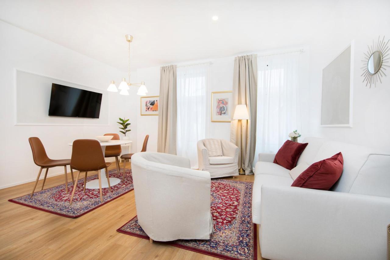Cozy Apartments ลูบลิยานา ภายนอก รูปภาพ