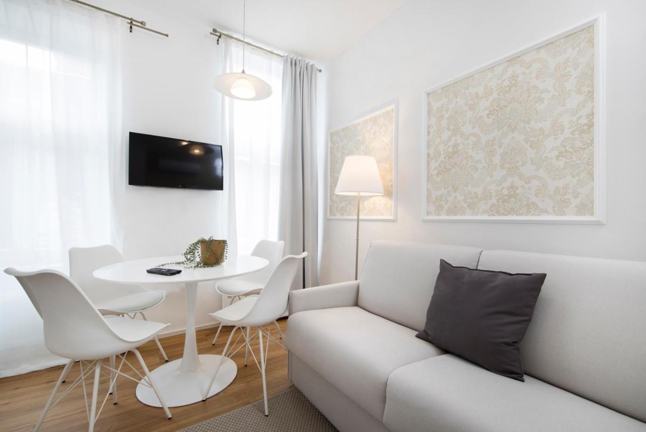 Cozy Apartments ลูบลิยานา ภายนอก รูปภาพ