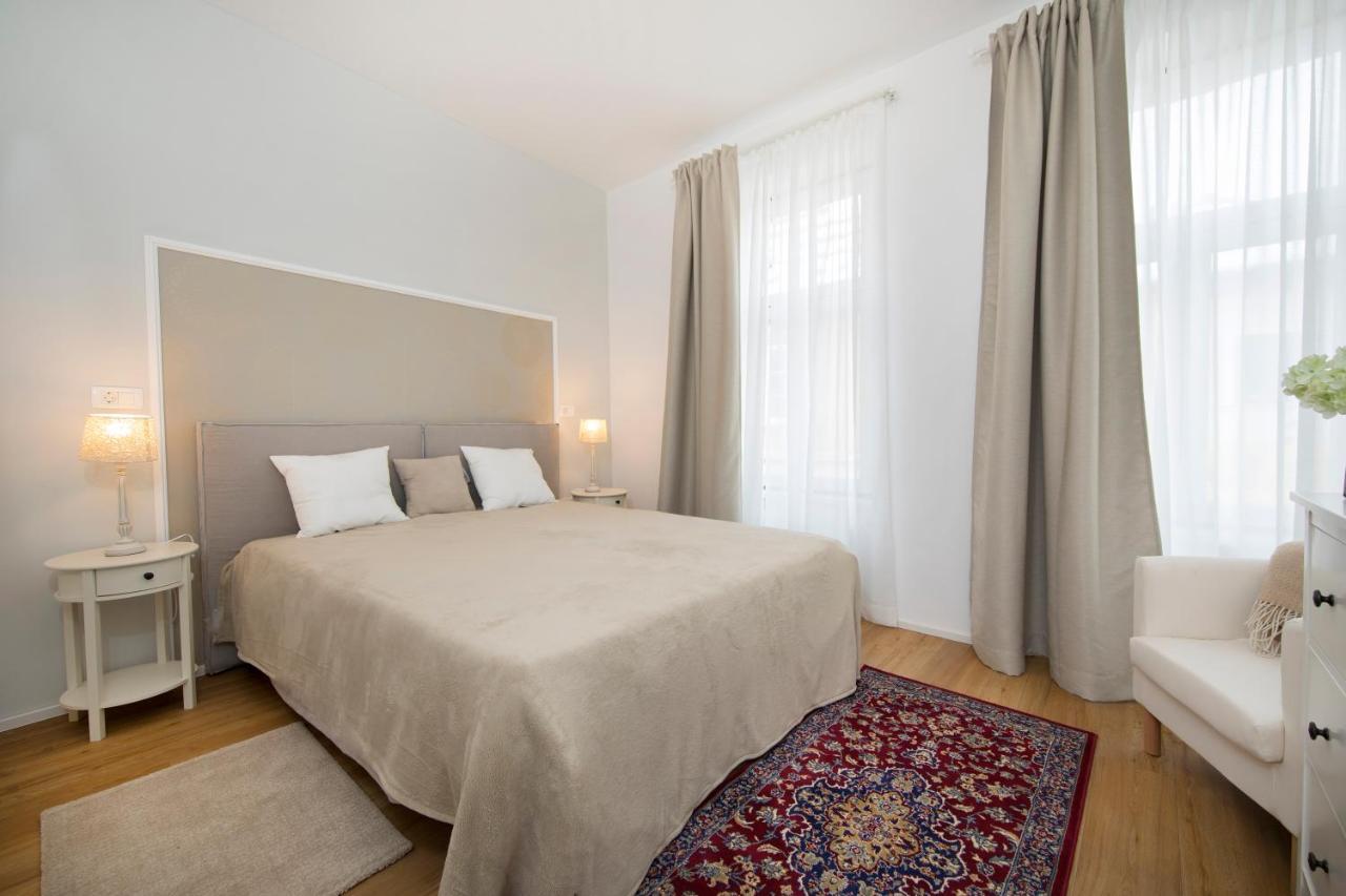 Cozy Apartments ลูบลิยานา ภายนอก รูปภาพ