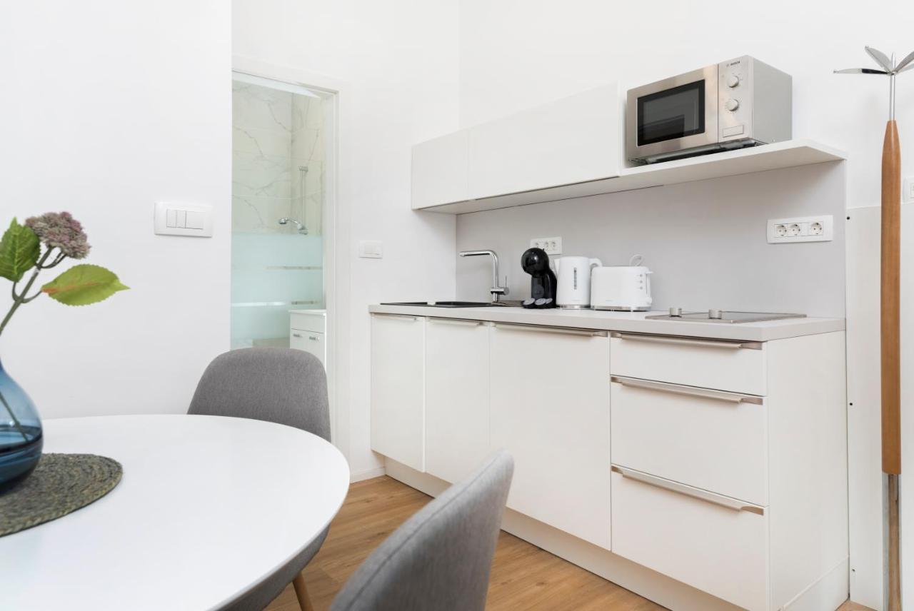 Cozy Apartments ลูบลิยานา ภายนอก รูปภาพ